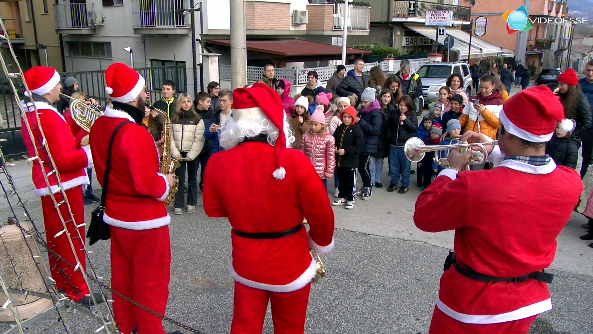 la banda di babbo natale al bagnaturo